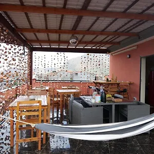 Tarrafal House Casa de Férias